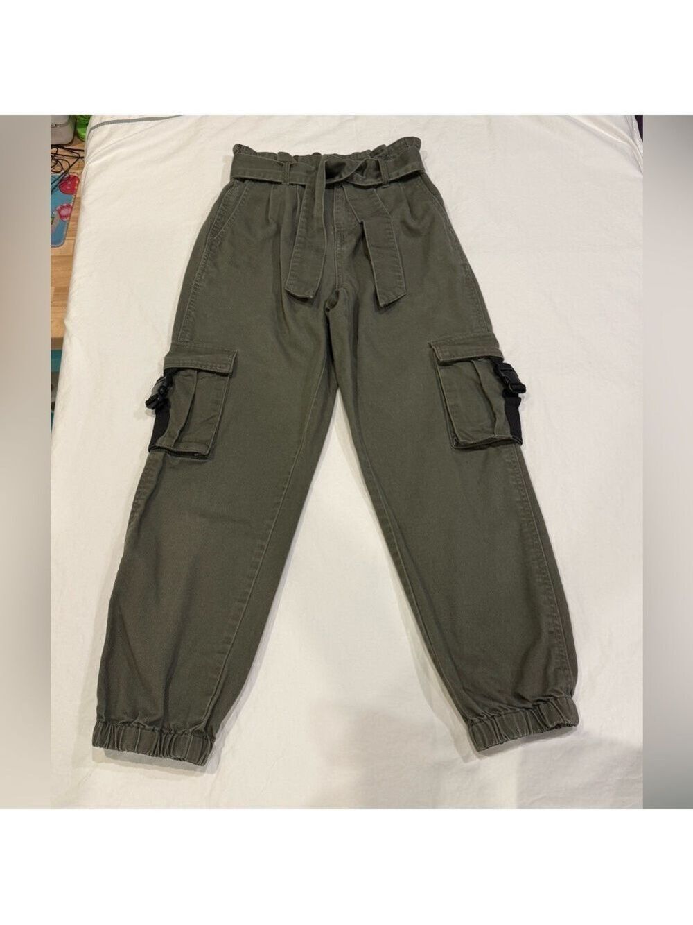 Forever 21 Olive Green Paperbag Waist Cargo Joggers Size S Utility Pants - Picture 4 of 9